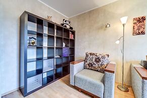 AG Apartment Bolshevikov 5