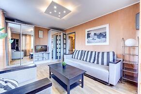 AG Apartment Bolshevikov 5