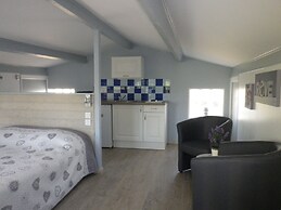 Eglantine et Chèvrefeuille