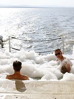 Shayamanzi Houseboats