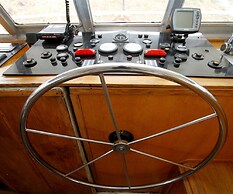 Shayamanzi Houseboats