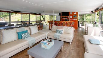 Shayamanzi Houseboats