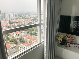 Sunrise City 2BR SW Pool 20th