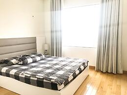 Sunrise City 2BR SW Pool 20th