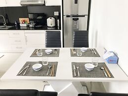 Sunrise City 2BR SW Pool 20th