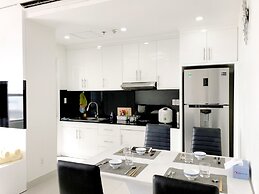 Sunrise City 2BR SW Pool 20th