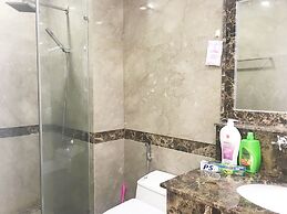 Sunrise City 2BR SW Pool 20th