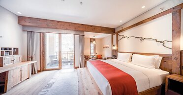 LUX Tea Horse Road Deqin Benzilan