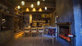 LUX Tea Horse Road Deqin Benzilan