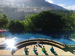 LUX Tea Horse Road Deqin Benzilan