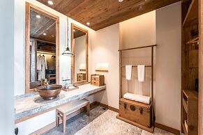 LUX Tea Horse Road Deqin Benzilan