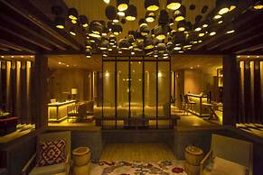 LUX Tea Horse Road Deqin Benzilan