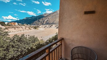 LUX Tea Horse Road Deqin Benzilan