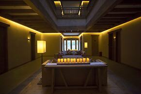 LUX Tea Horse Road Deqin Benzilan