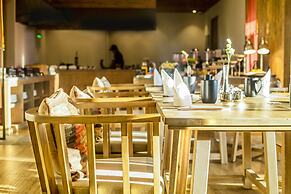 LUX Tea Horse Road Deqin Benzilan