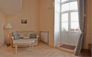 Apart Hotel on Italianskaya 1