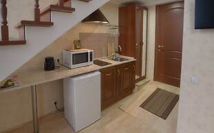 Apart Hotel on Italianskaya 1