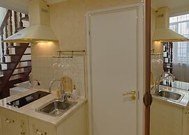 Apart Hotel on Italianskaya 1