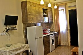 Old Avlabari Rooms