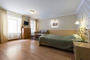 Studio on Kazanskaya 9