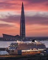 AELITA Apartment with Port View