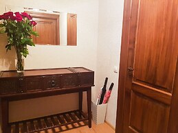 AELITA Apartment with Port View