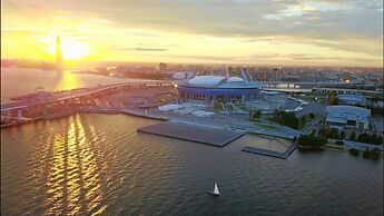 AELITA Apartment with Port View