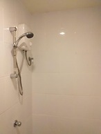 Zenith Inn & Resto Bar