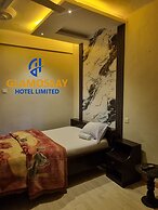 Glamossay Hotel