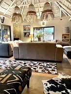 iKhaya LamaDube Game Lodge