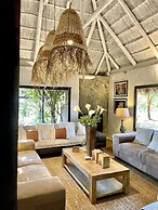 iKhaya LamaDube Game Lodge