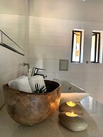 iKhaya LamaDube Game Lodge