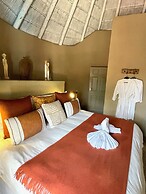 iKhaya LamaDube Game Lodge