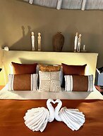 iKhaya LamaDube Game Lodge