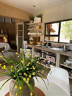 iKhaya LamaDube Game Lodge