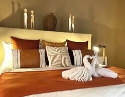 iKhaya LamaDube Game Lodge