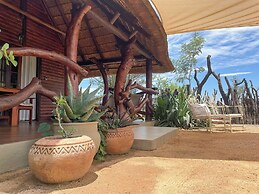 iKhaya LamaDube Game Lodge