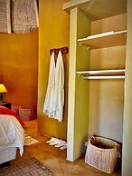 iKhaya LamaDube Game Lodge