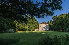 Le Château de la Vierge