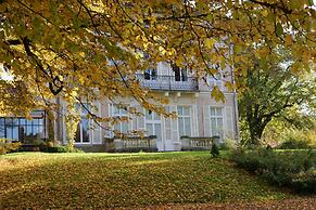 Le Château de la Vierge