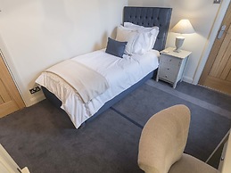 The New Crown Inn