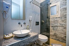 Lobelia Luxury Suites