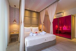 Lobelia Luxury Suites