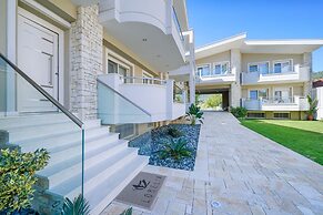 Lobelia Luxury Suites