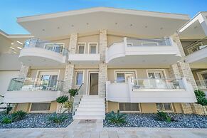 Lobelia Luxury Suites