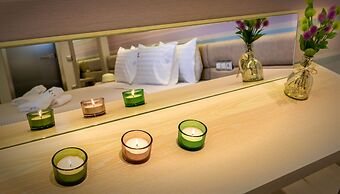 Lobelia Luxury Suites