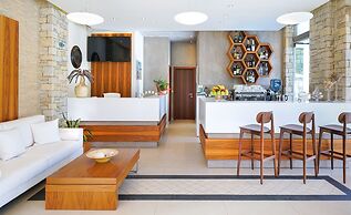 Lobelia Luxury Suites