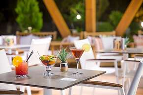 Lobelia Luxury Suites