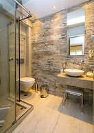 Lobelia Luxury Suites