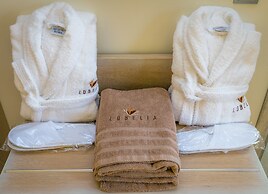Lobelia Luxury Suites